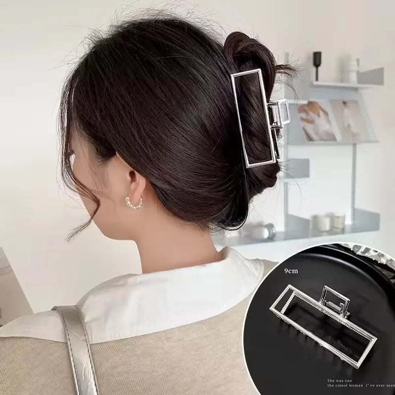 Metal Hair Clip Fashion Barrettes Korean Geometric Black Bow knot Hair Claw for Women Thick Thin Accessories Bath Crab Clamp