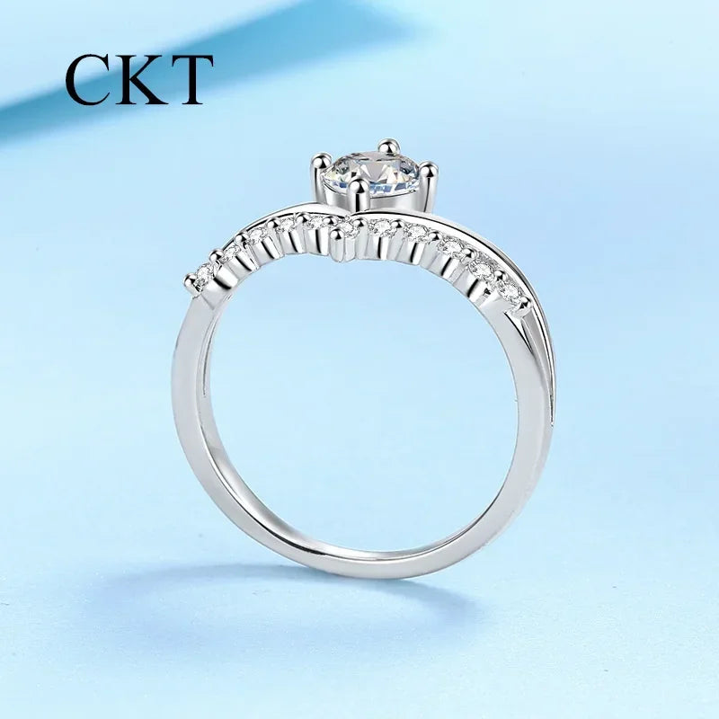 CKT Real 18K White Gold 0.5 Carat D Color Moissanite Rings for Women Platinum Pt950 New Princess Crown Wedding Ring Fine Jewelry