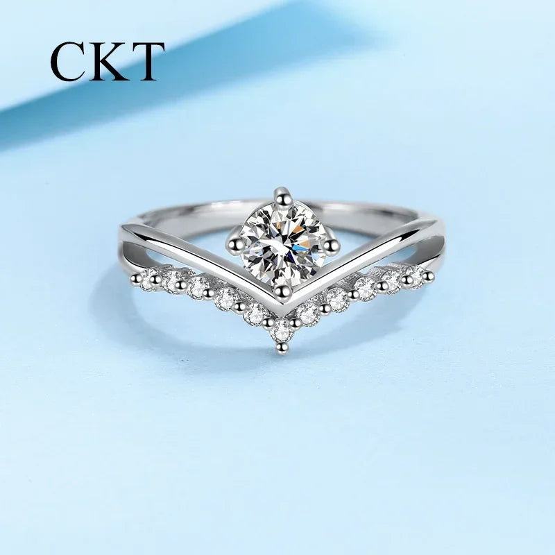 CKT Real 18K White Gold 0.5 Carat D Color Moissanite Rings for Women Platinum Pt950 New Princess Crown Wedding Ring Fine Jewelry