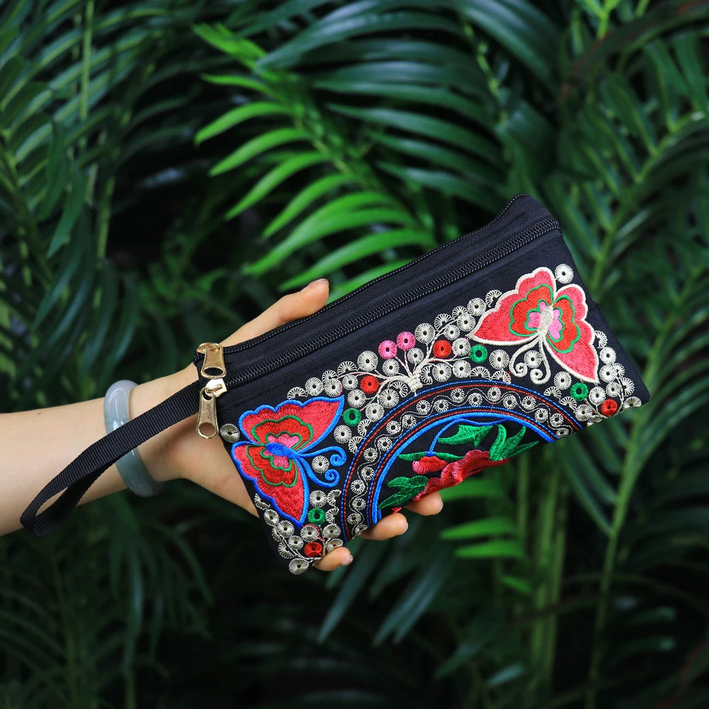 Ethnic style embroidered handbag, mobile phone bag, coin purse, fashionable and casual ladies