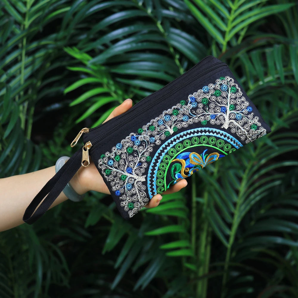 Ethnic style embroidered handbag, mobile phone bag, coin purse, fashionable and casual ladies