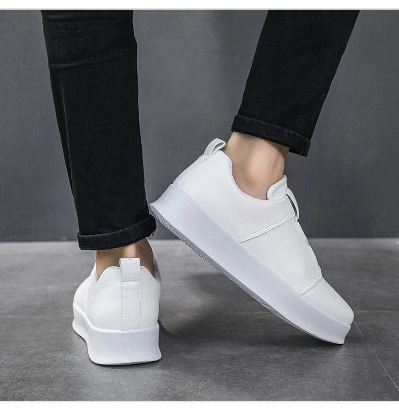 Popular Casual Shoes for Men Low Cut Rubber Thick Soled Board Shoes 2025 Fashion Shock-absorbing Anti-friction Sneakers for Men