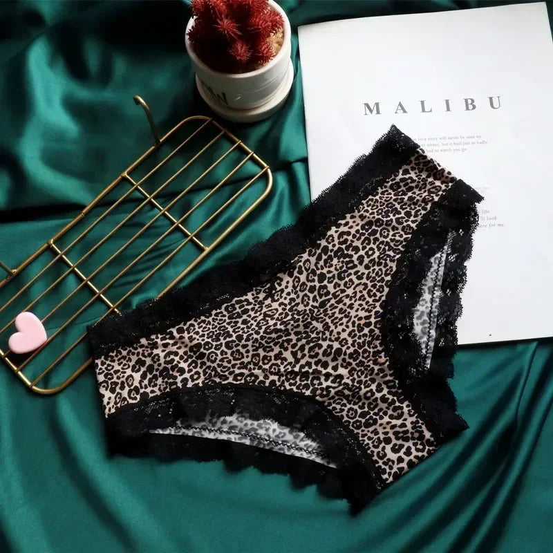 European and American Seamless Silk Skating Silk Printing Ladies Low-waist Leopard-print Panties Women's Lace Women's Briefs