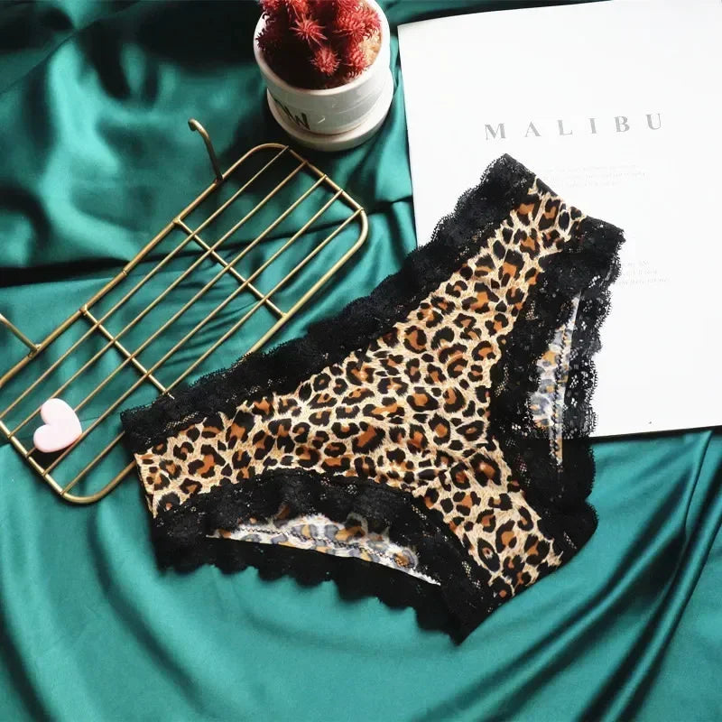 European and American Seamless Silk Skating Silk Printing Ladies Low-waist Leopard-print Panties Women's Lace Women's Briefs